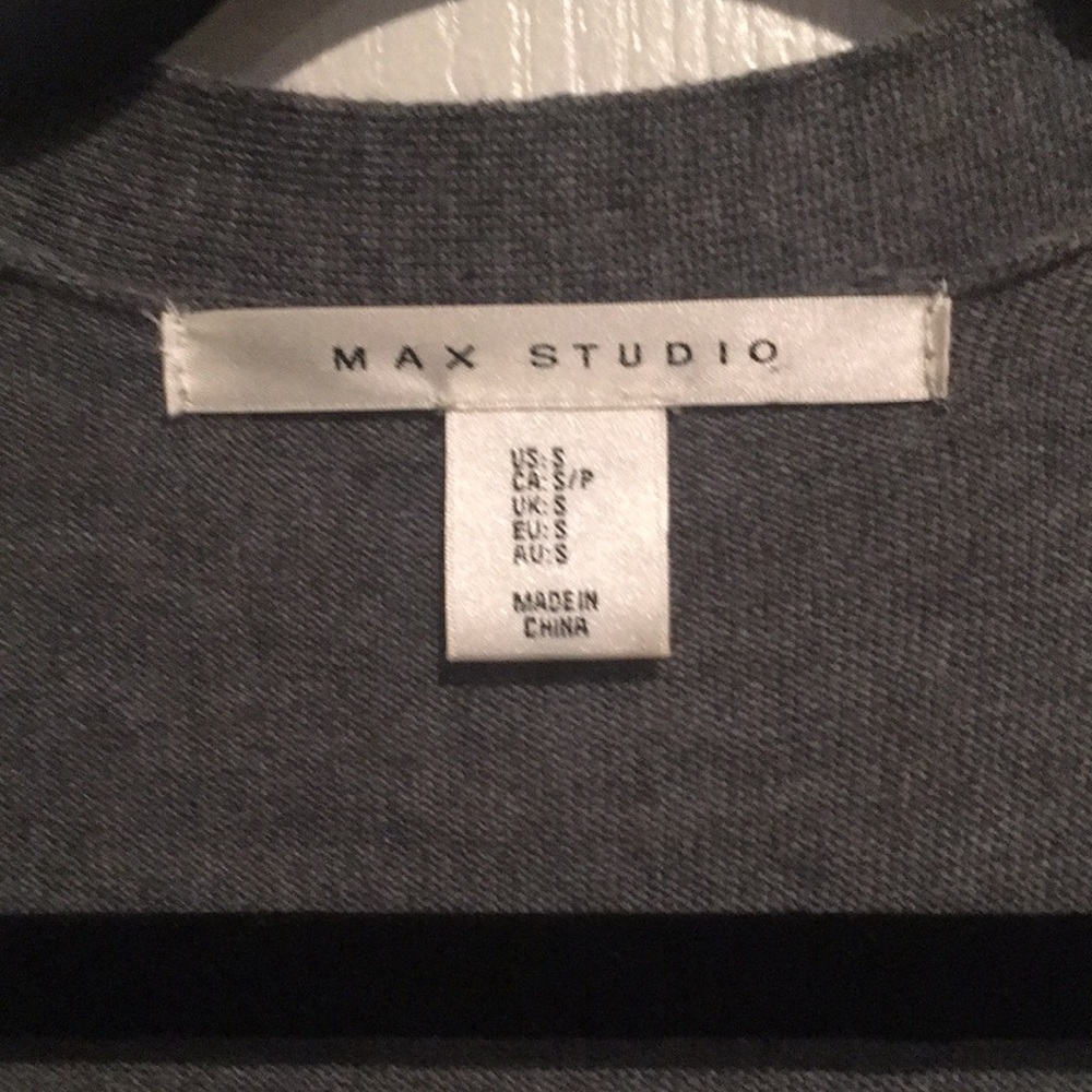 Sweater - Picture 2 of 2